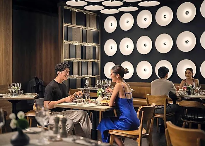Voco Surawong By Ihg Hotel