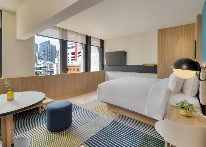 Voco Surawong By Ihg Hotel