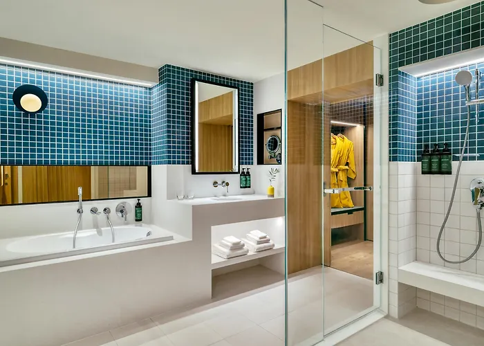 Voco Surawong By Ihg Hotel 5*