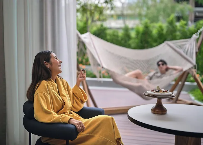 Voco Surawong By Ihg 5*