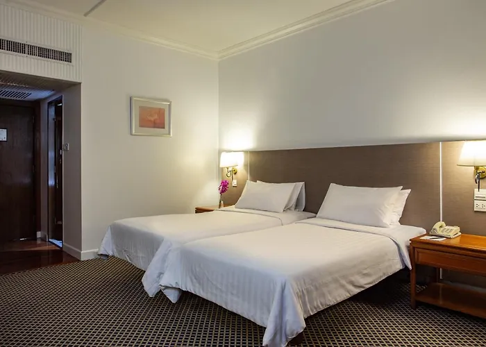 Voco Surawong By Ihg 5*